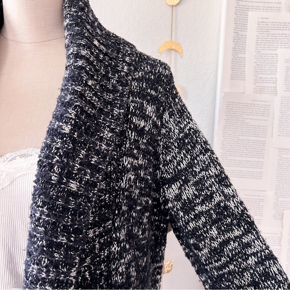 LEVIS Black Marble Knit Long Sleeve Open Front Cardigan - Picture 5 of 13